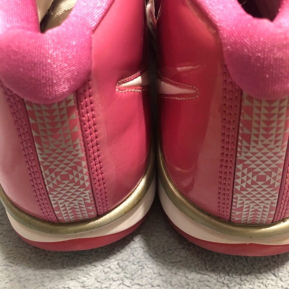 LeBron Zoom Generation 3 Breast Cancer Awareness - Picture 7 of 8